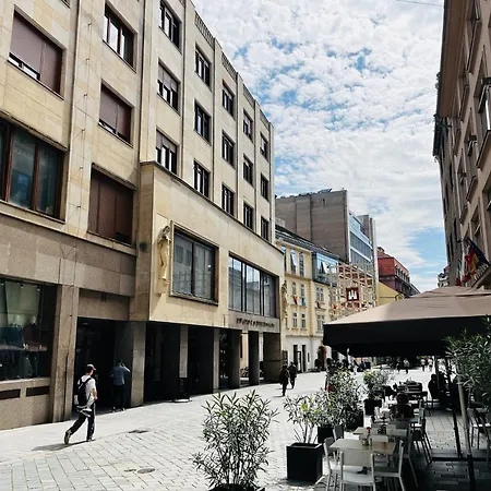 Revon Art-deco Old Town Апартаменти