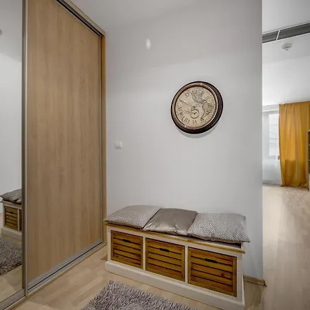 Revon Art-deco Old Town