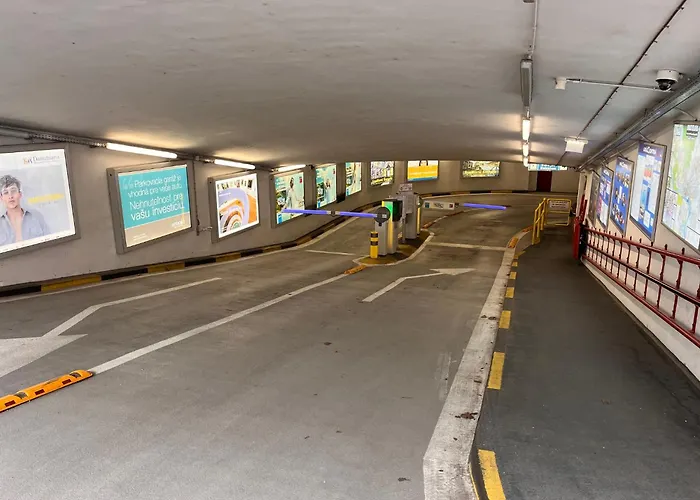 Revon Art-deco Old Town Lejlighed *