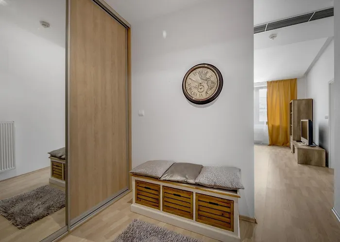 Revon Art-deco Old Town