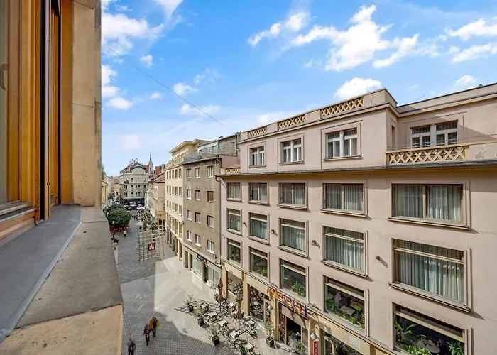 Revon Art-deco Old Town