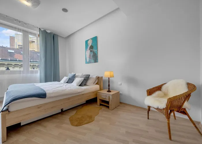 Revon Art-deco Old Town Appartement *