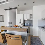 Revon Art-deco Old Town Apartment Bratislava