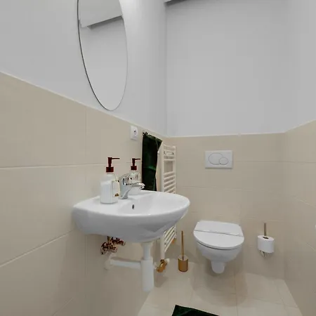 Revon Art-deco Laurinska Apartman *